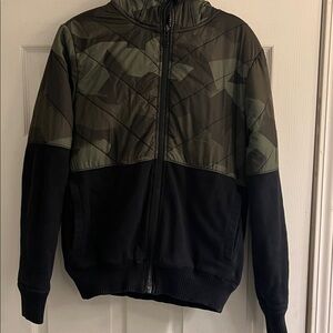 Fox Green and Black Camouflage Sasquatch Jacket Men’s size S